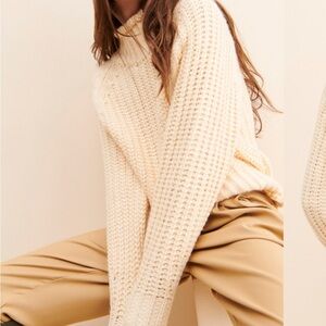 En Saison Oversized Cream Knit chunky Women's Sweater